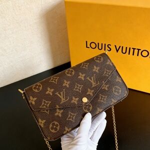 Louis Vuitton Pochette Felicie Monogram